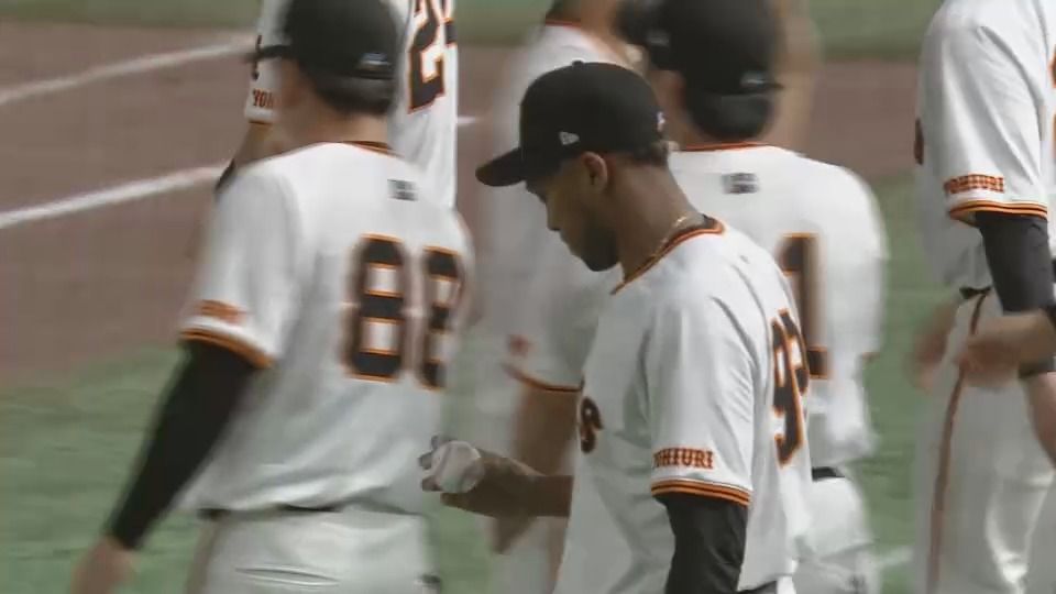プロ野球最速200セーブ達成、巨人マルティネスの成功戦略:ストイックな練習とメンタル プロ野球最速200セーブ達成、巨人マルティネスの成功戦略:ストイックな練習とメンタル