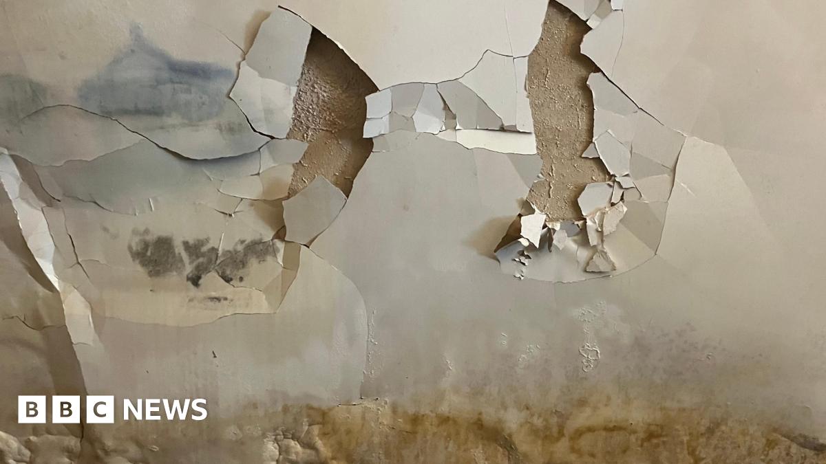 30,000 Homes With Defective Insulation: Ministers Admit Government Scheme Failure