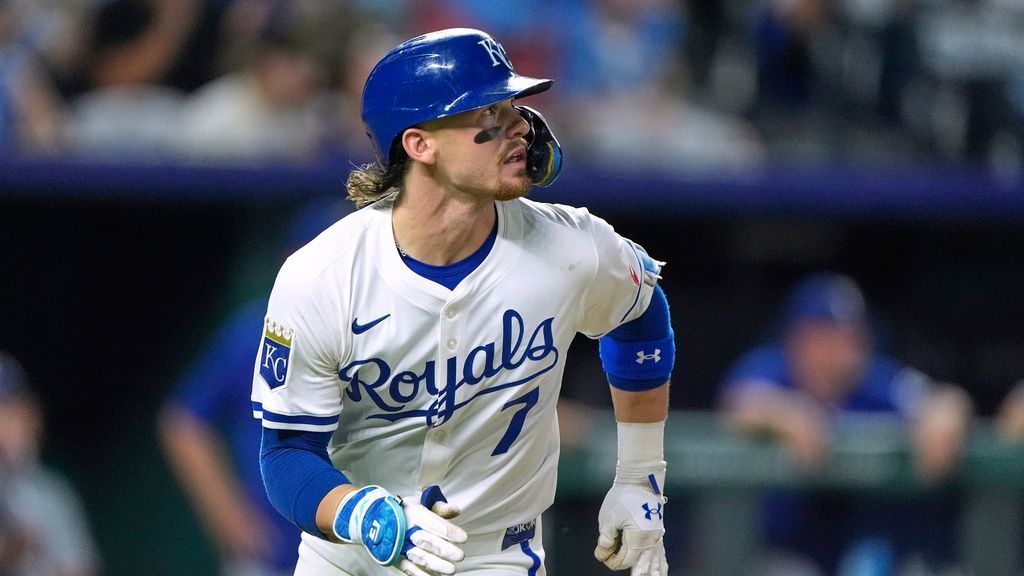 Back Spasms Force Witt From Royals Winning Game Back Spasms Force Witt From Royals Winning Game