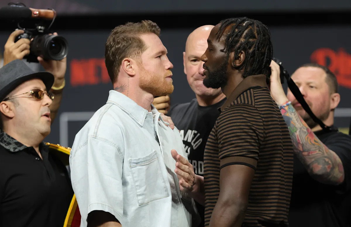 Boxing Expert Conlan: Crawford To Upset Canelo Alvarez Boxing Expert Conlan: Crawford To Upset Canelo Alvarez