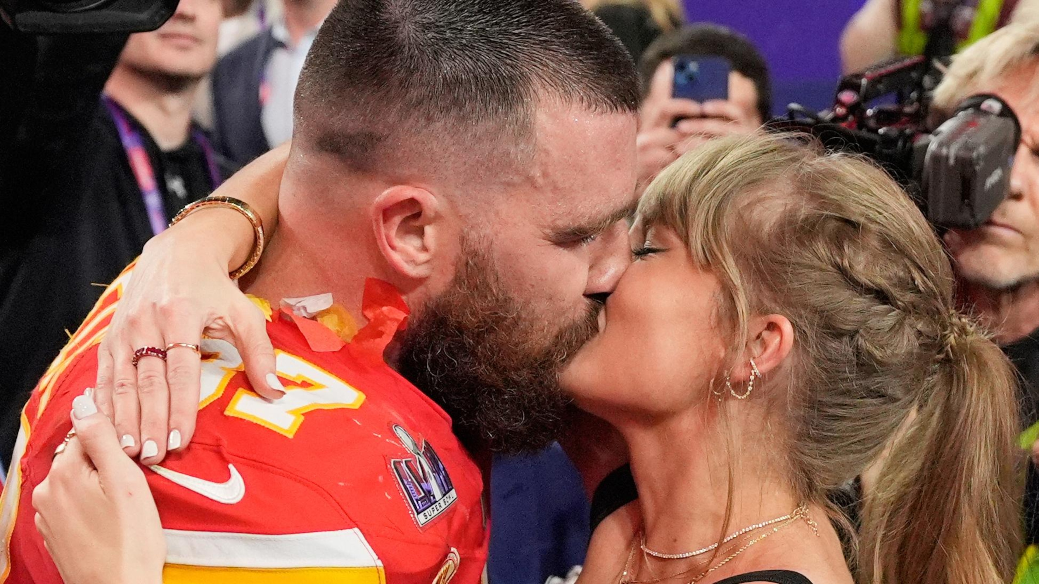 Confirmed: Taylor Swift And Travis Kelce's Engagement Announcement Sparks Frenzy Confirmed: Taylor Swift And Travis Kelce's Engagement Announcement Sparks Frenzy