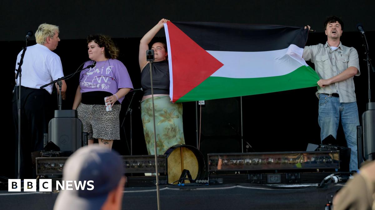 Controversy At Victorious Festival: Artists Protest Group's Exclusion Controversy At Victorious Festival: Artists Protest Group's Exclusion