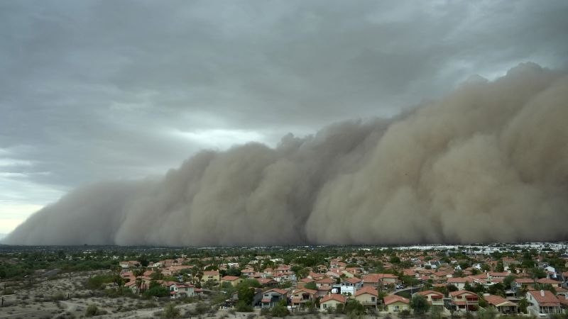 Massive Dust Storm Engulfs Phoenix, Leaving Trail Of Destruction And Delays Massive Dust Storm Engulfs Phoenix, Leaving Trail Of Destruction And Delays