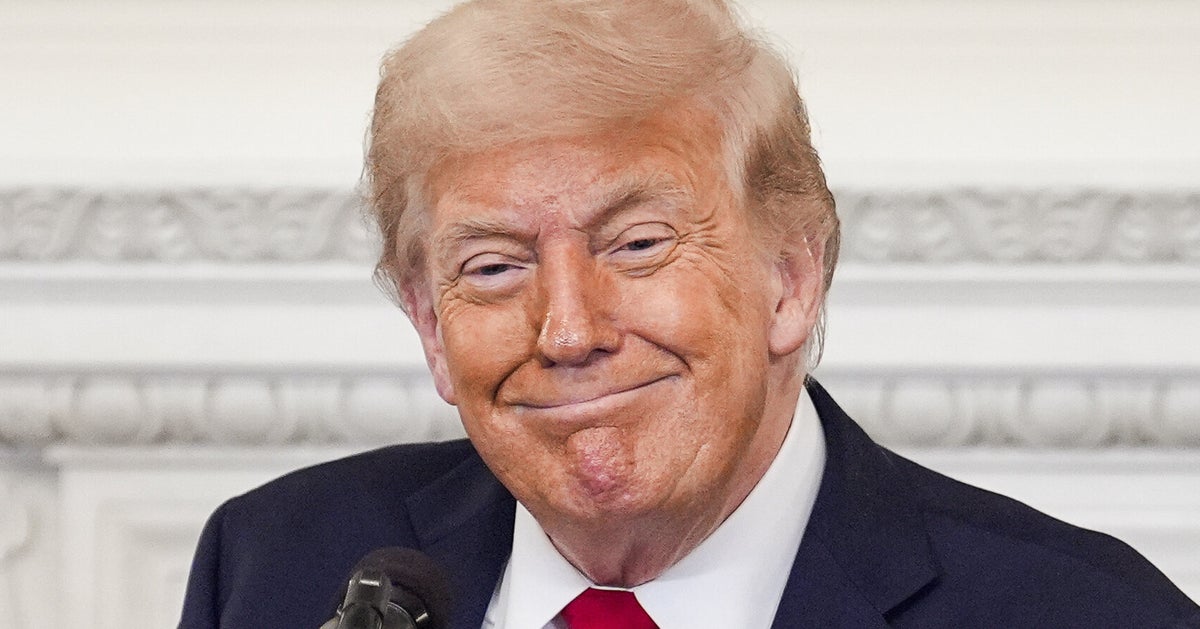 Replica Trophy For FIFA Champions: Trump Holds Onto Original Gold Cup Replica Trophy For FIFA Champions: Trump Holds Onto Original Gold Cup