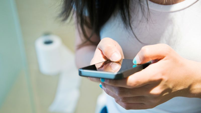 Study Reveals:  Increased Hemorrhoid Risk Associated With Cell Phone Use While Defecating