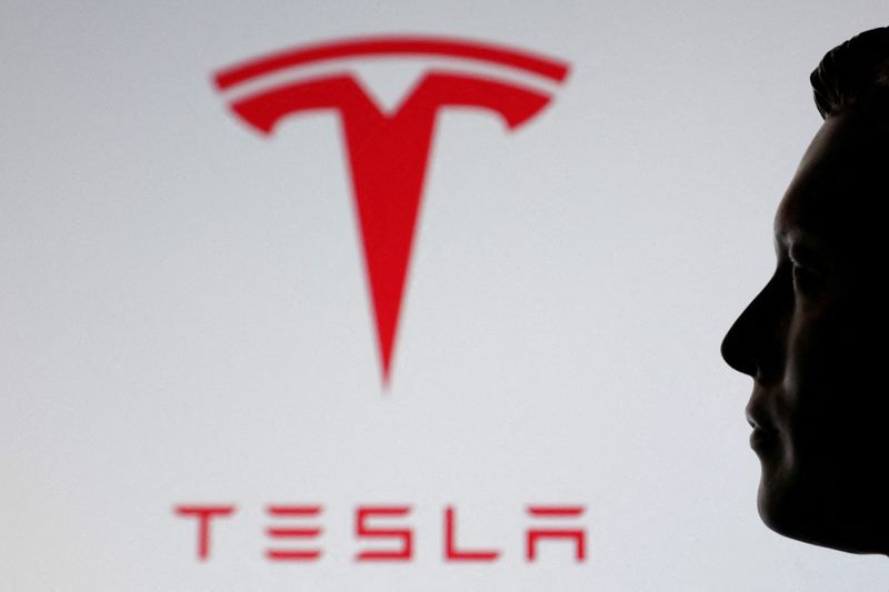 Tesla Board Backs Musk's Compensation Package: Investor Vote Crucial